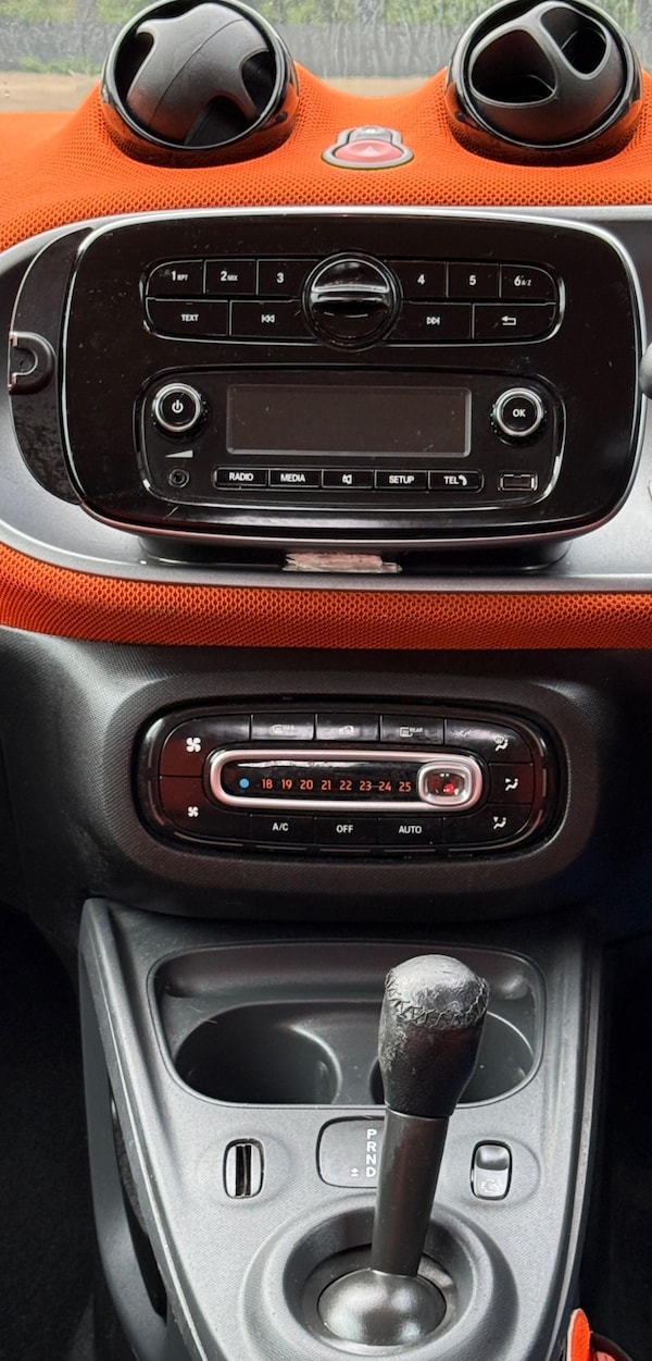Used smart fortwo 2016 for sale - 76292854: Photo 19