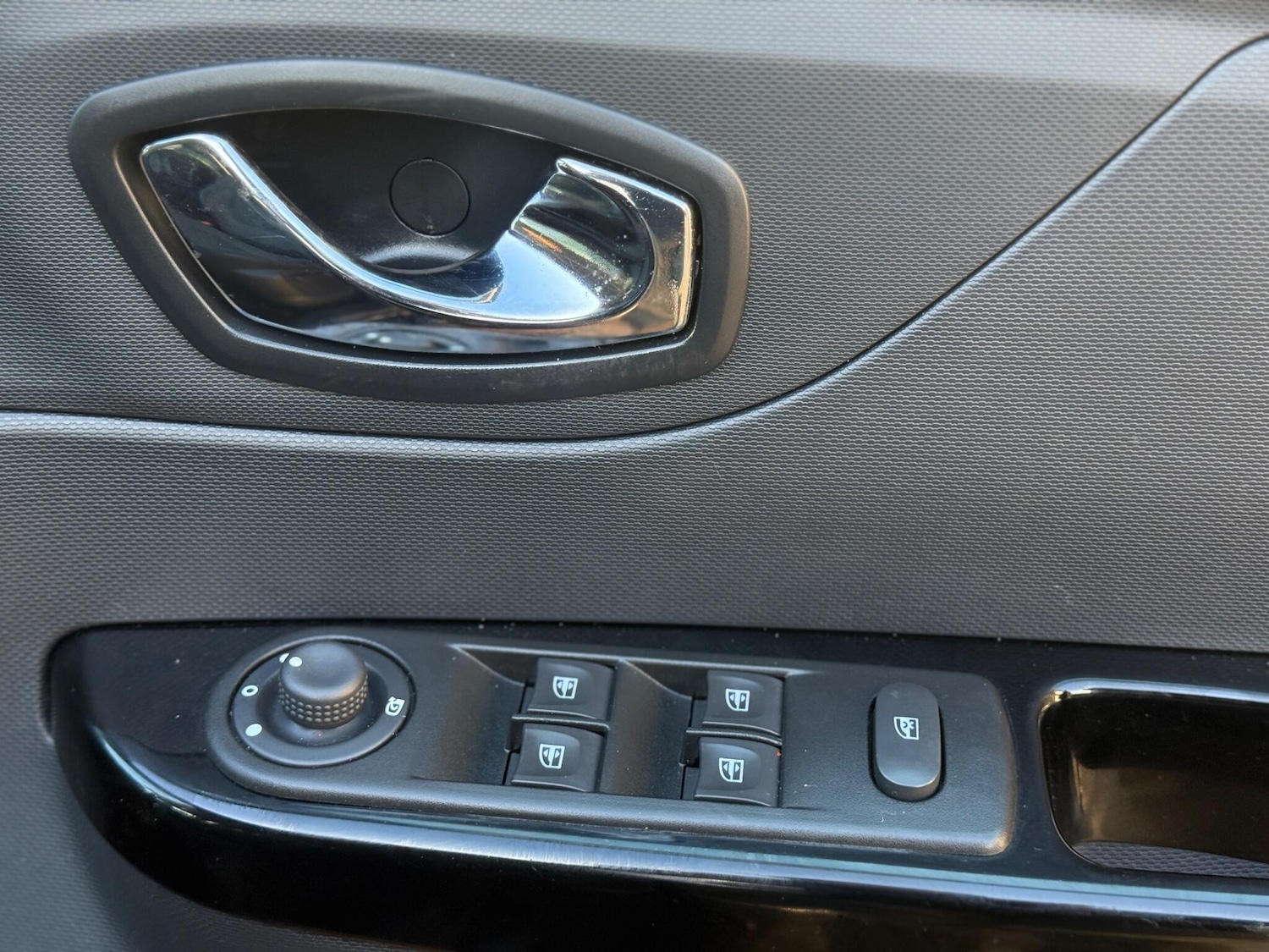 Used Renault Captur 2014 for sale - 76711926: Photo 17