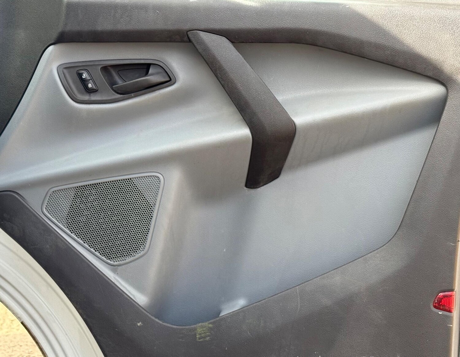 Used Ford Transit Custom 2015 for sale - 76102041: Photo 12
