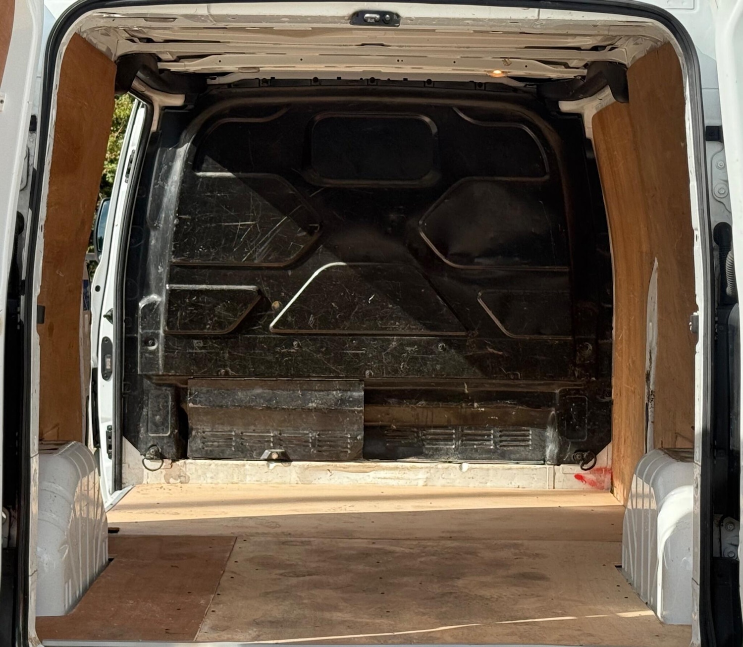 Used Ford Transit Custom 2015 for sale - 76102041: Photo 17