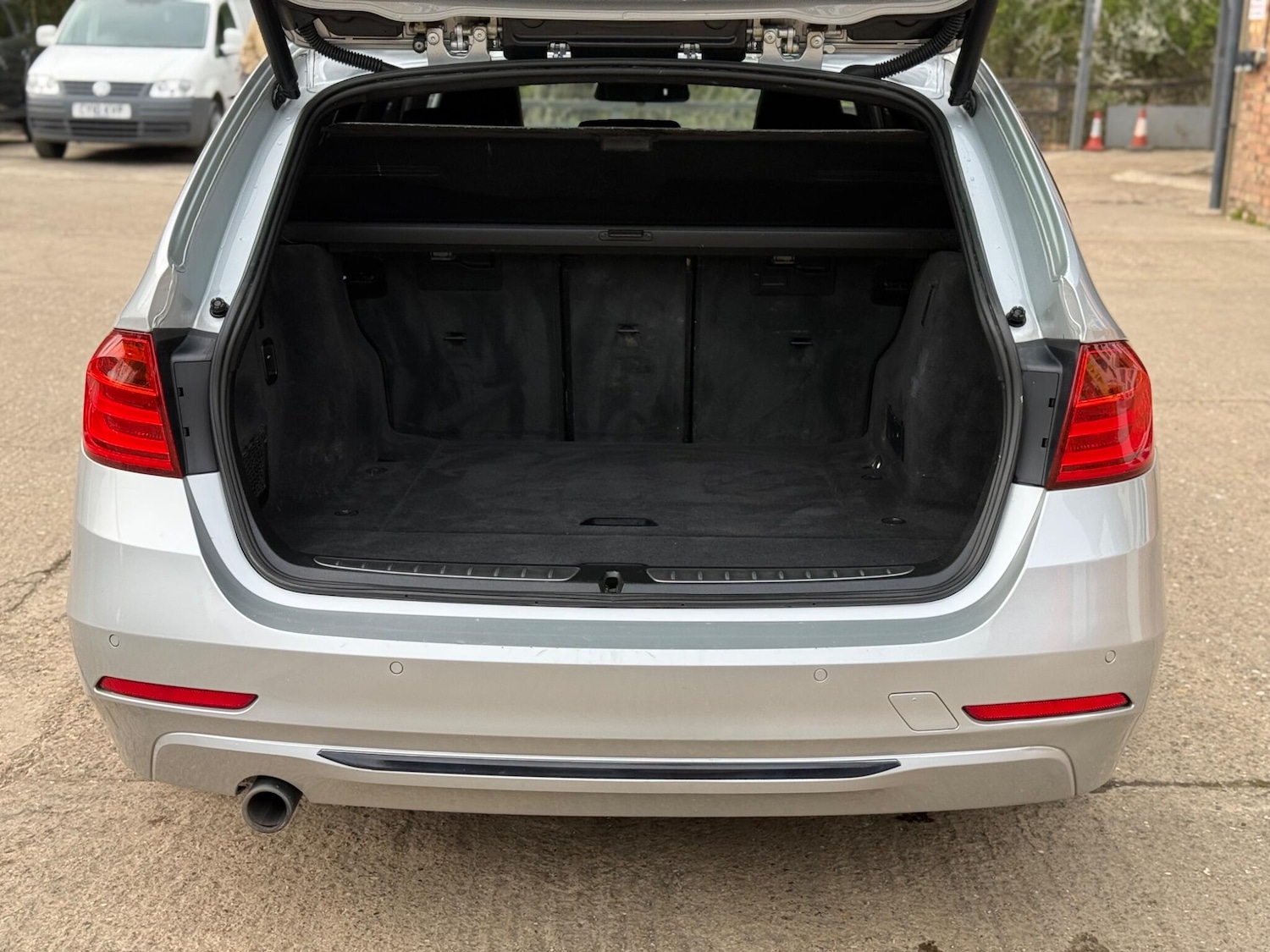 Used BMW 3 Series 2015 for sale - 77989782: Photo 17