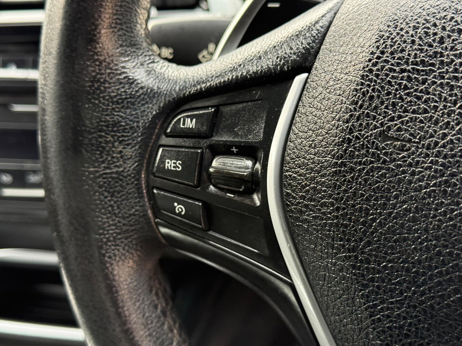 Used BMW 3 Series 2015 for sale - 77989782: Photo 42