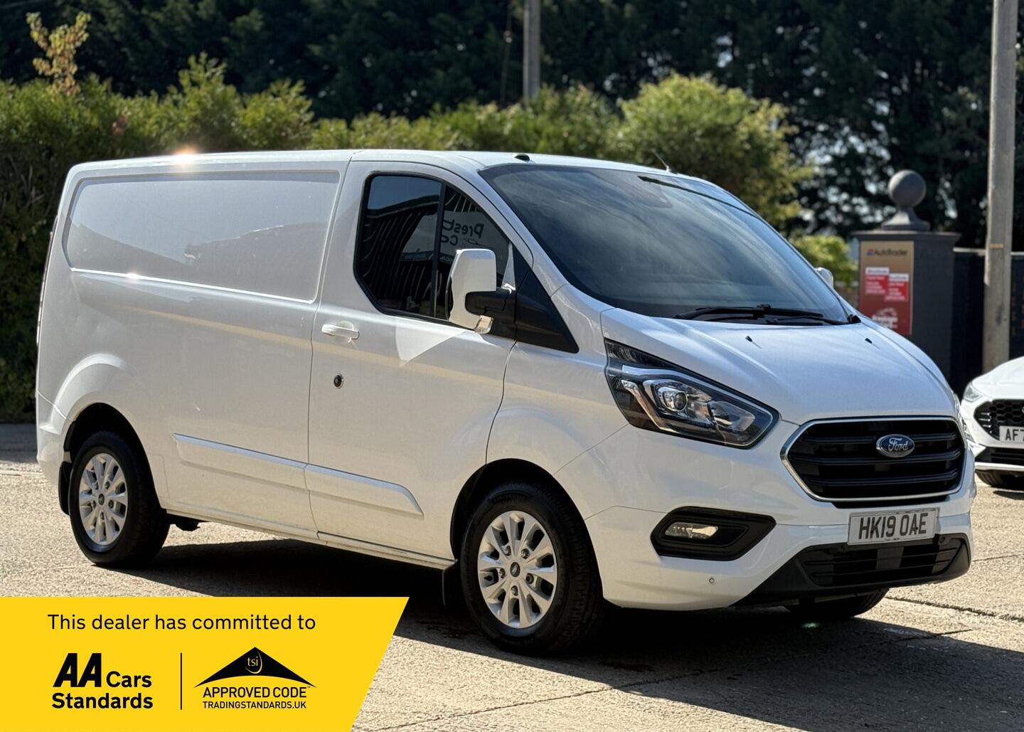 Used Ford Transit Custom 2019 for sale - 76453632: Photo 1
