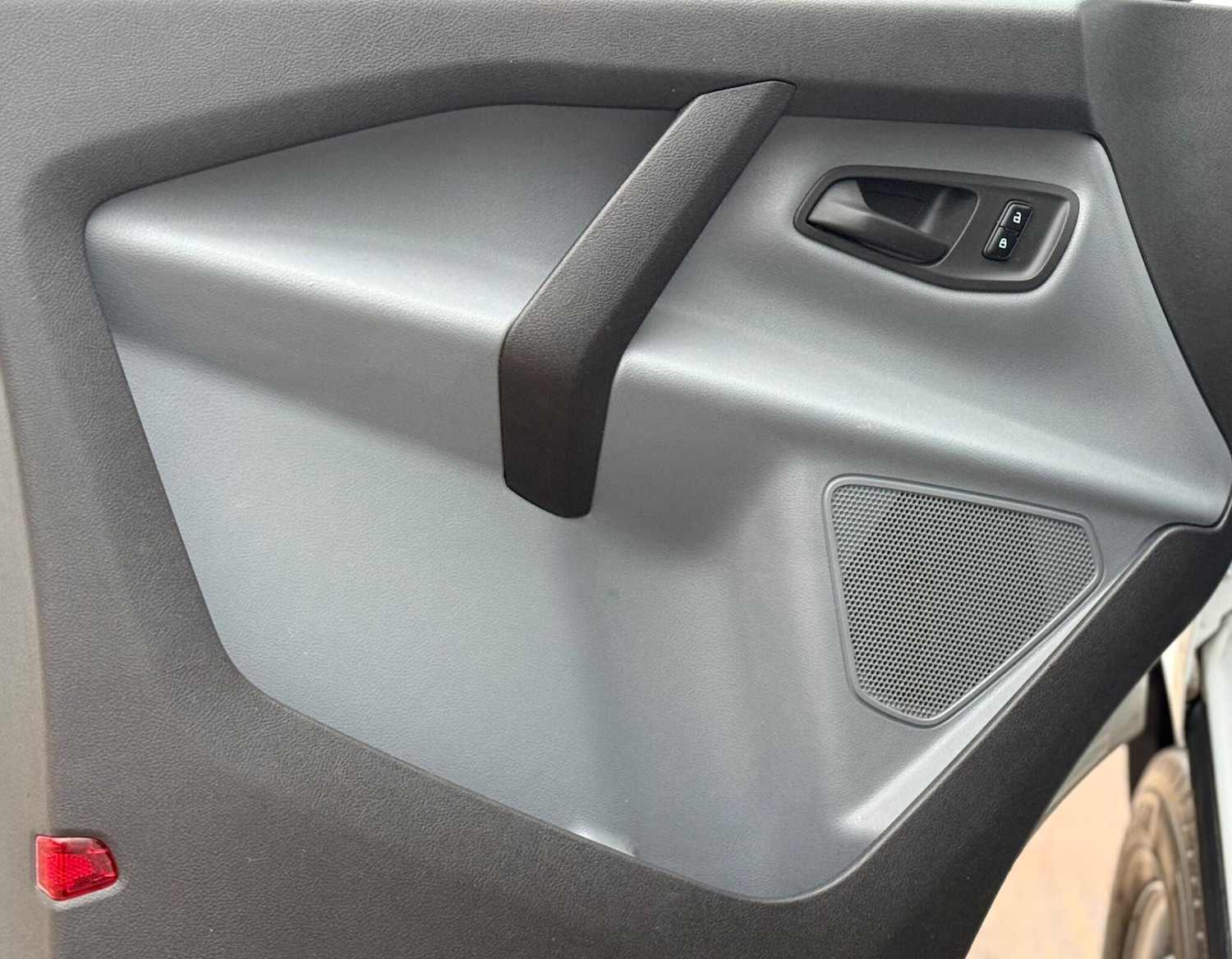 Used Ford Transit Custom 2017 for sale - 77037489: Photo 18