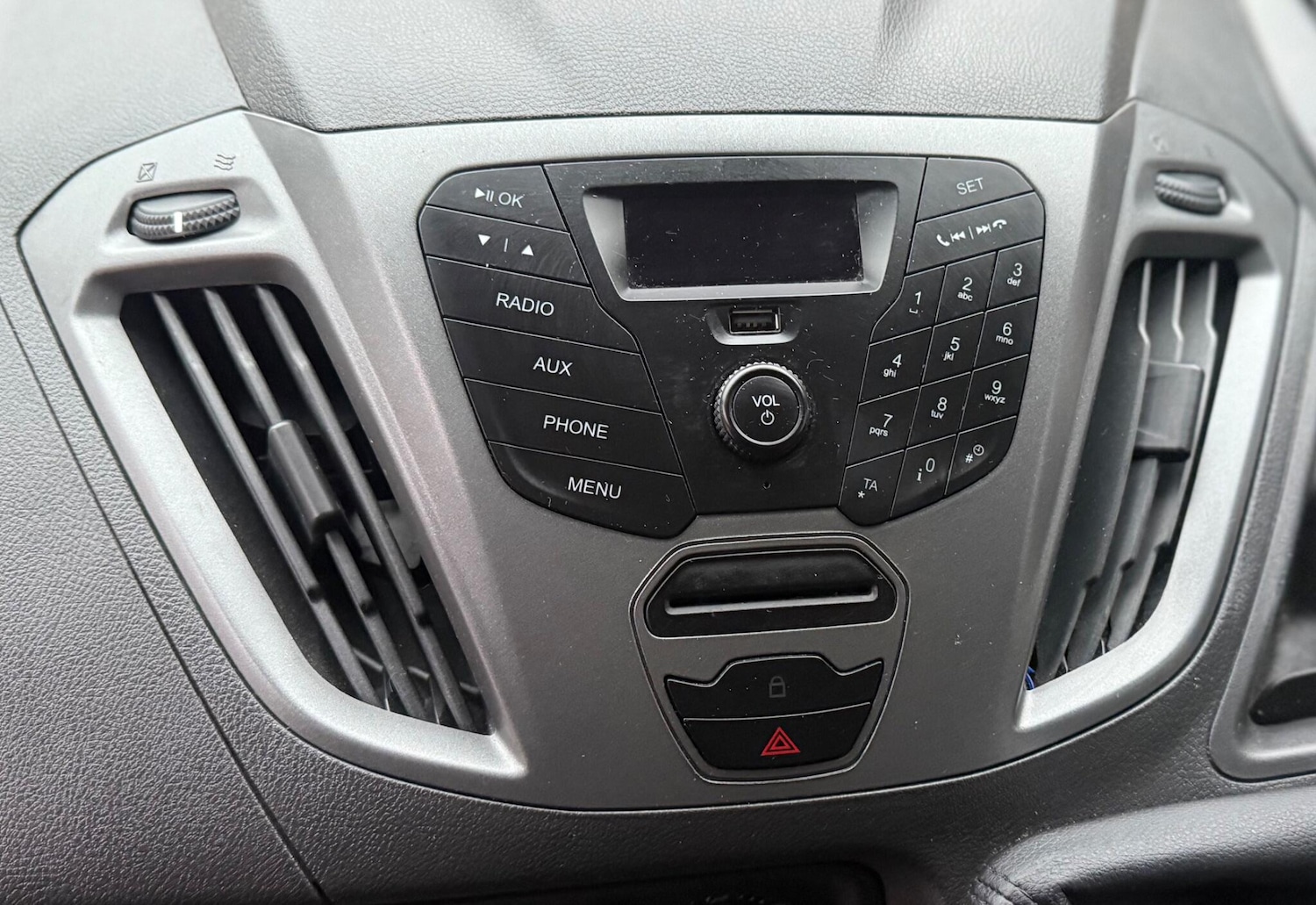 Used Ford Transit Custom 2017 for sale - 77037489: Photo 21