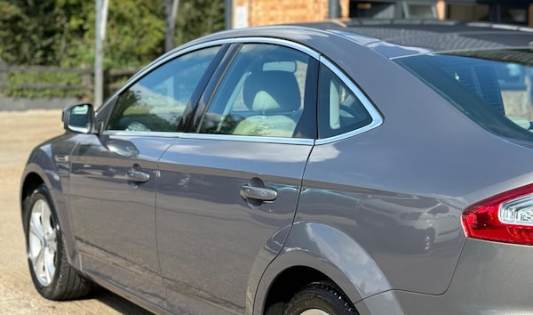 Used Ford Mondeo 2011 for sale - 76026949: Photo 27