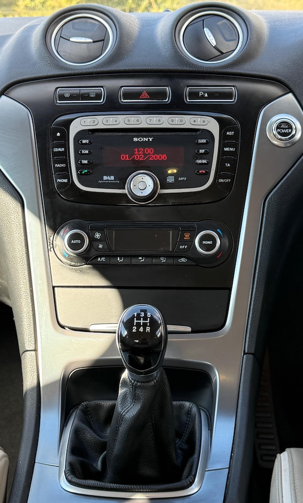 Used Ford Mondeo 2011 for sale - 76026949: Photo 40