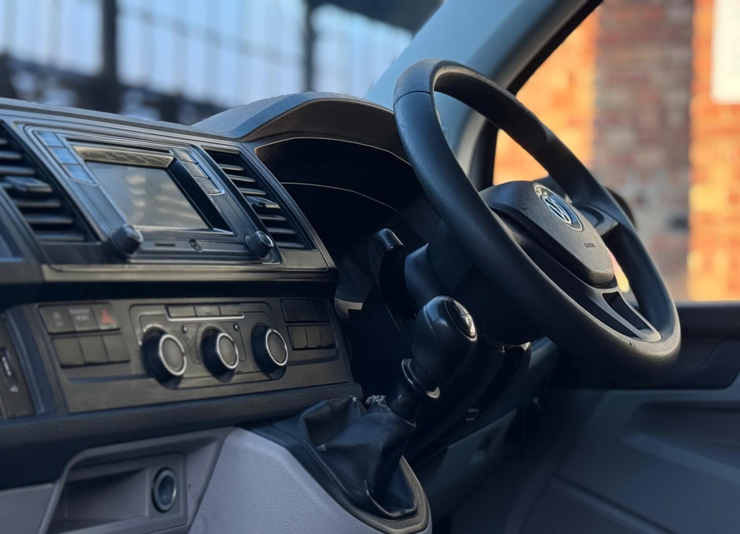 Used Volkswagen Transporter 2017 for sale - 76783295: Photo 16