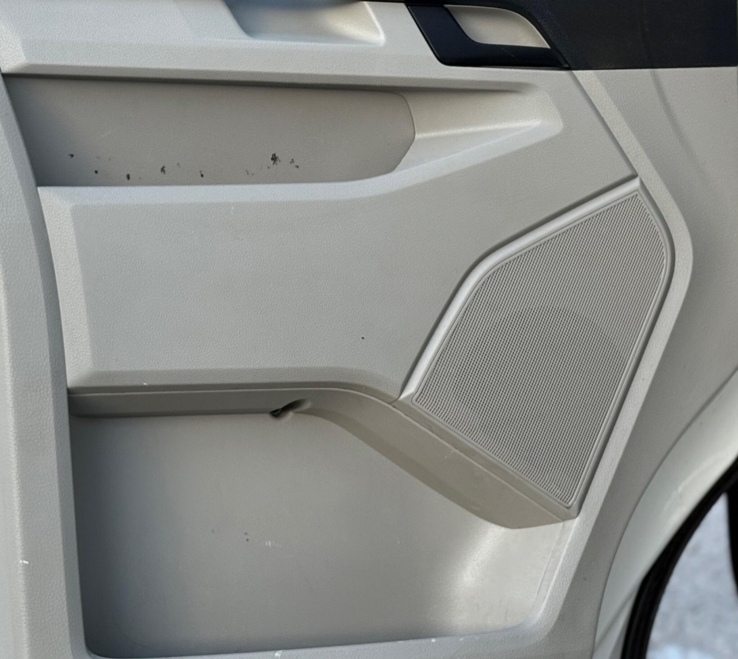 Used Volkswagen Transporter 2017 for sale - 76783295: Photo 18