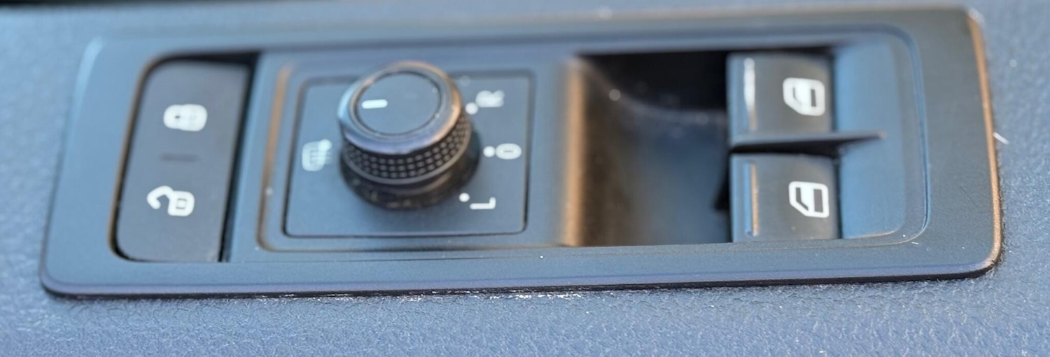 Used Volkswagen Transporter 2017 for sale - 76783295: Photo 37