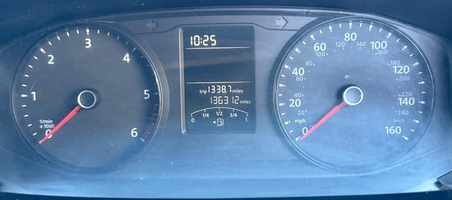 Used Volkswagen Transporter 2017 for sale - 76783295: Photo 39