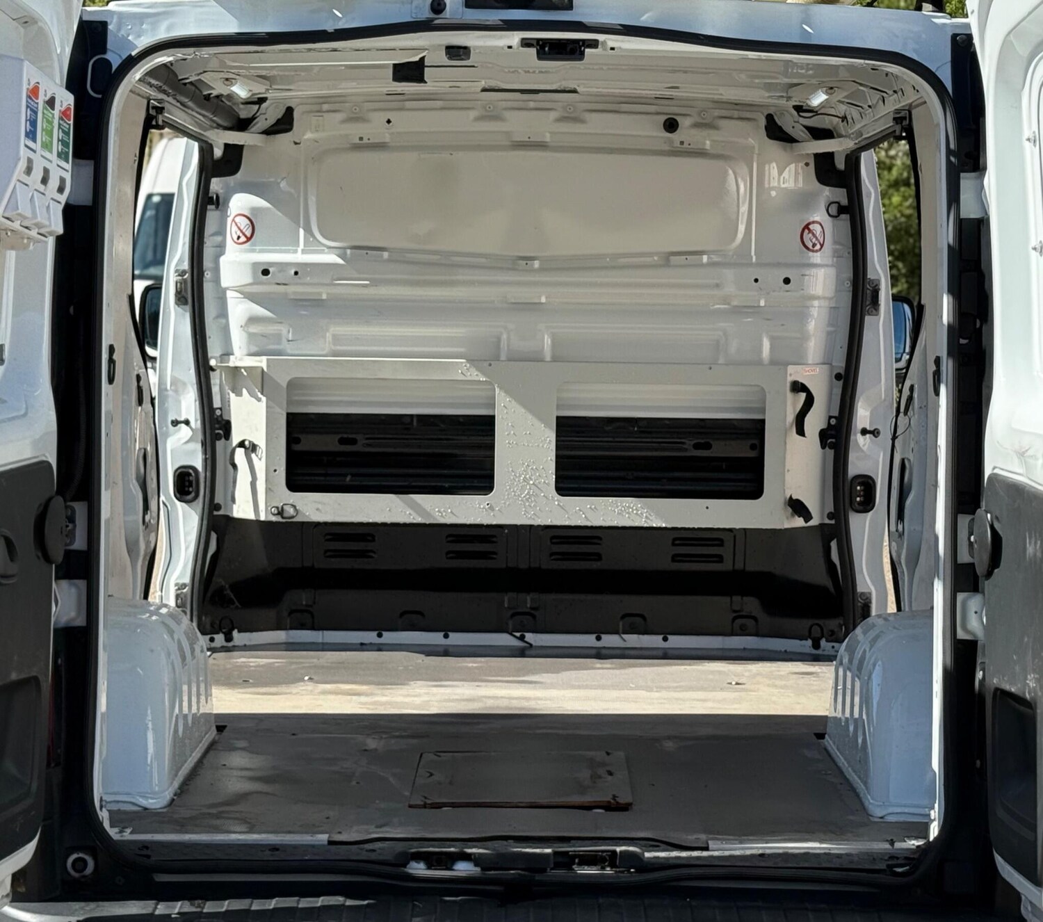 Used Vauxhall Vivaro 2016 for sale - 78003534: Photo 20