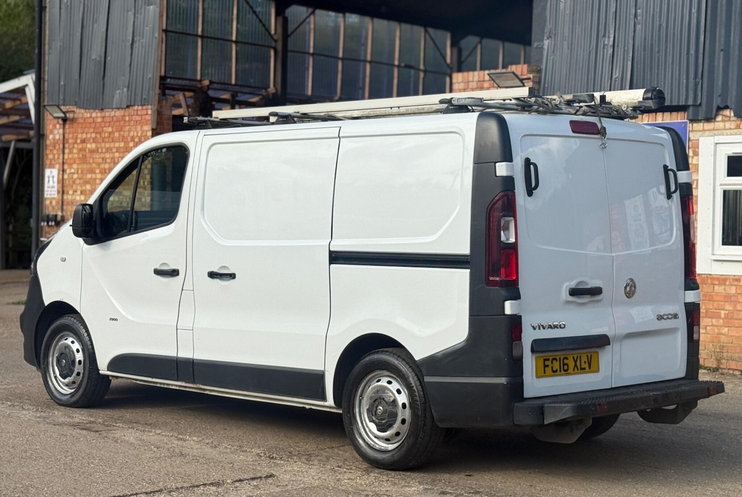 Used Vauxhall Vivaro 2016 for sale - 76057820: Photo 10