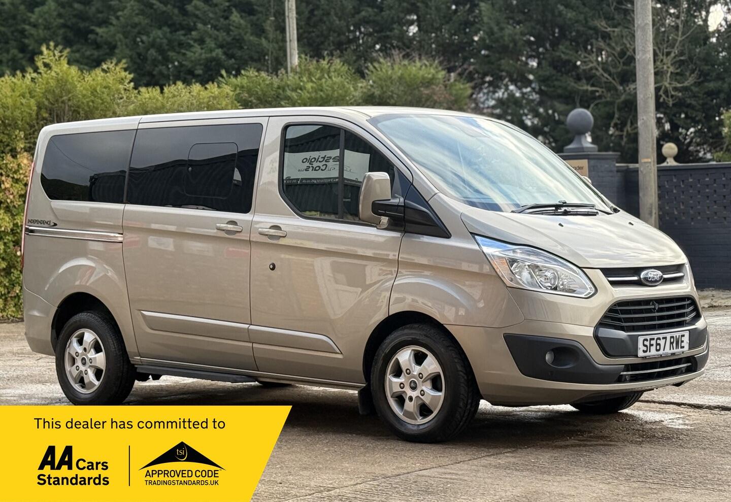 Used Ford Tourneo Custom 2017 for sale - 76697860: Photo 1