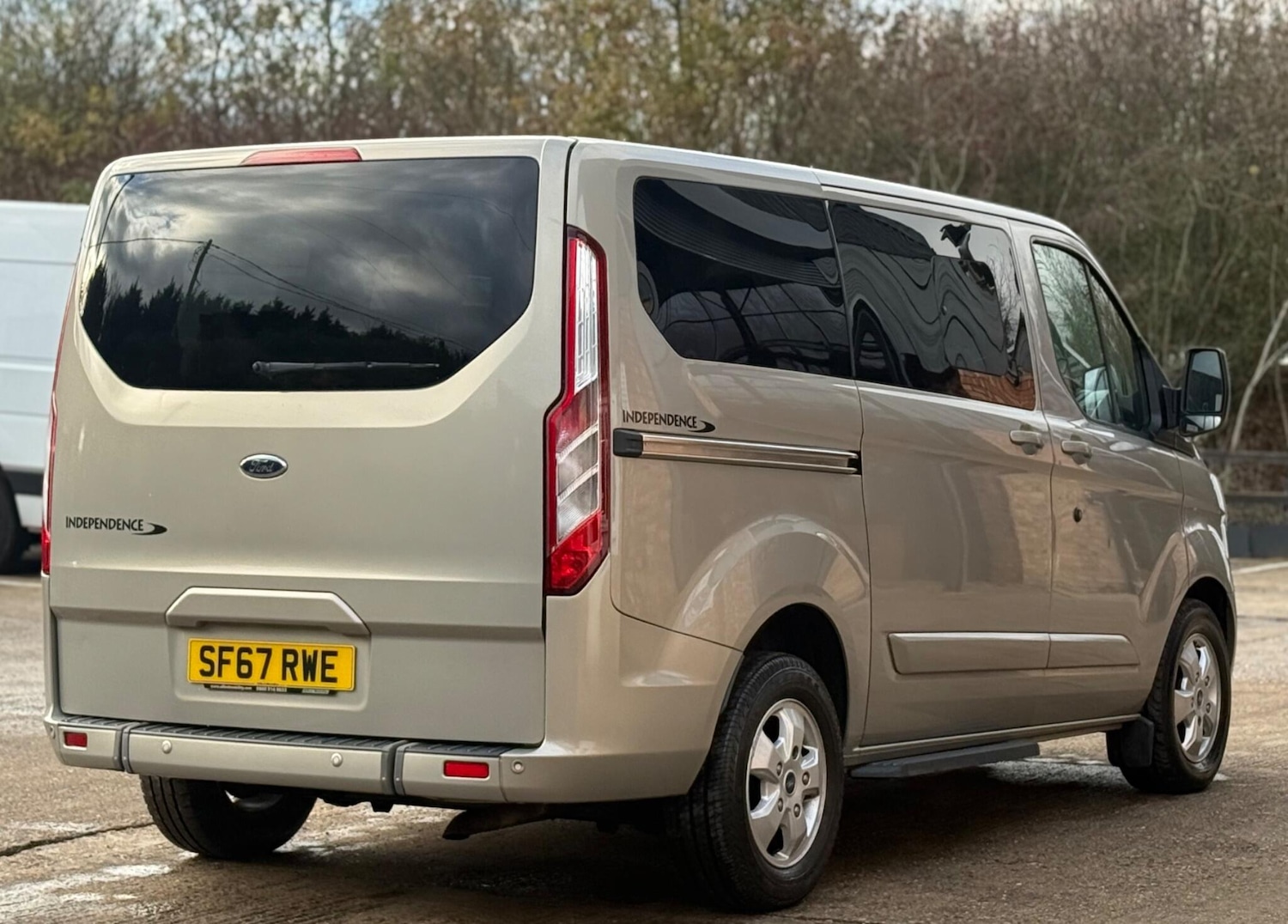 Used Ford Tourneo Custom 2017 for sale - 76697860: Photo 11