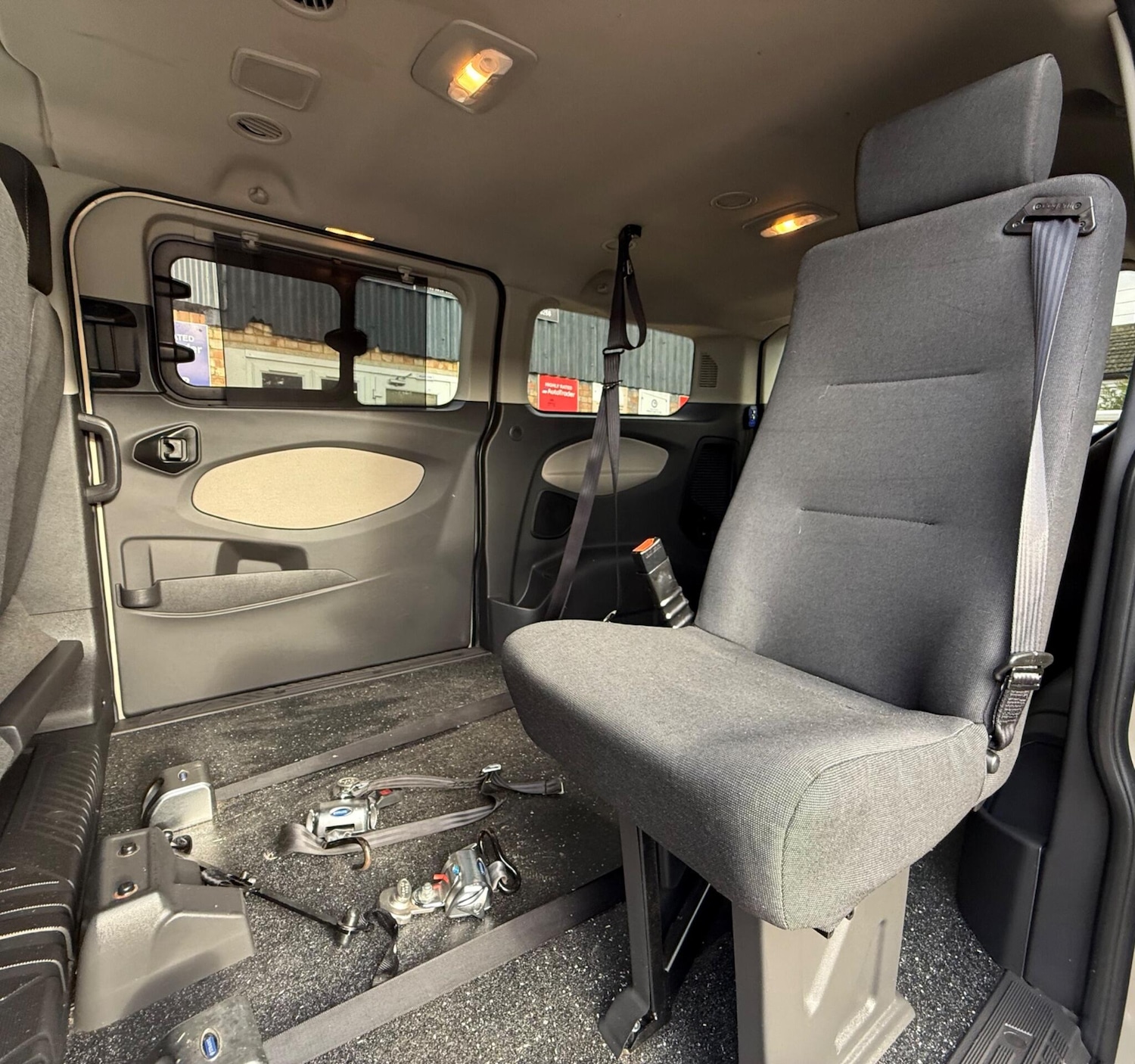 Used Ford Tourneo Custom 2017 for sale - 76697860: Photo 19