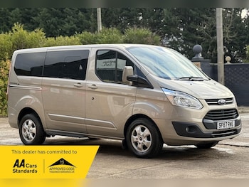 Used Ford Tourneo Custom 2017 for sale - 76697860: Photo