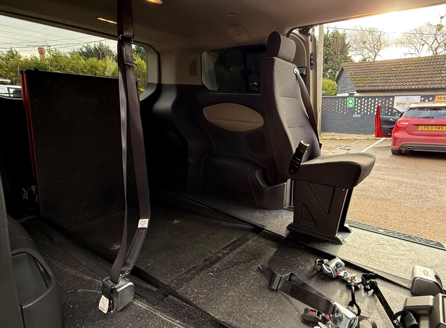 Used Ford Tourneo Custom 2017 for sale - 76697860: Photo 20