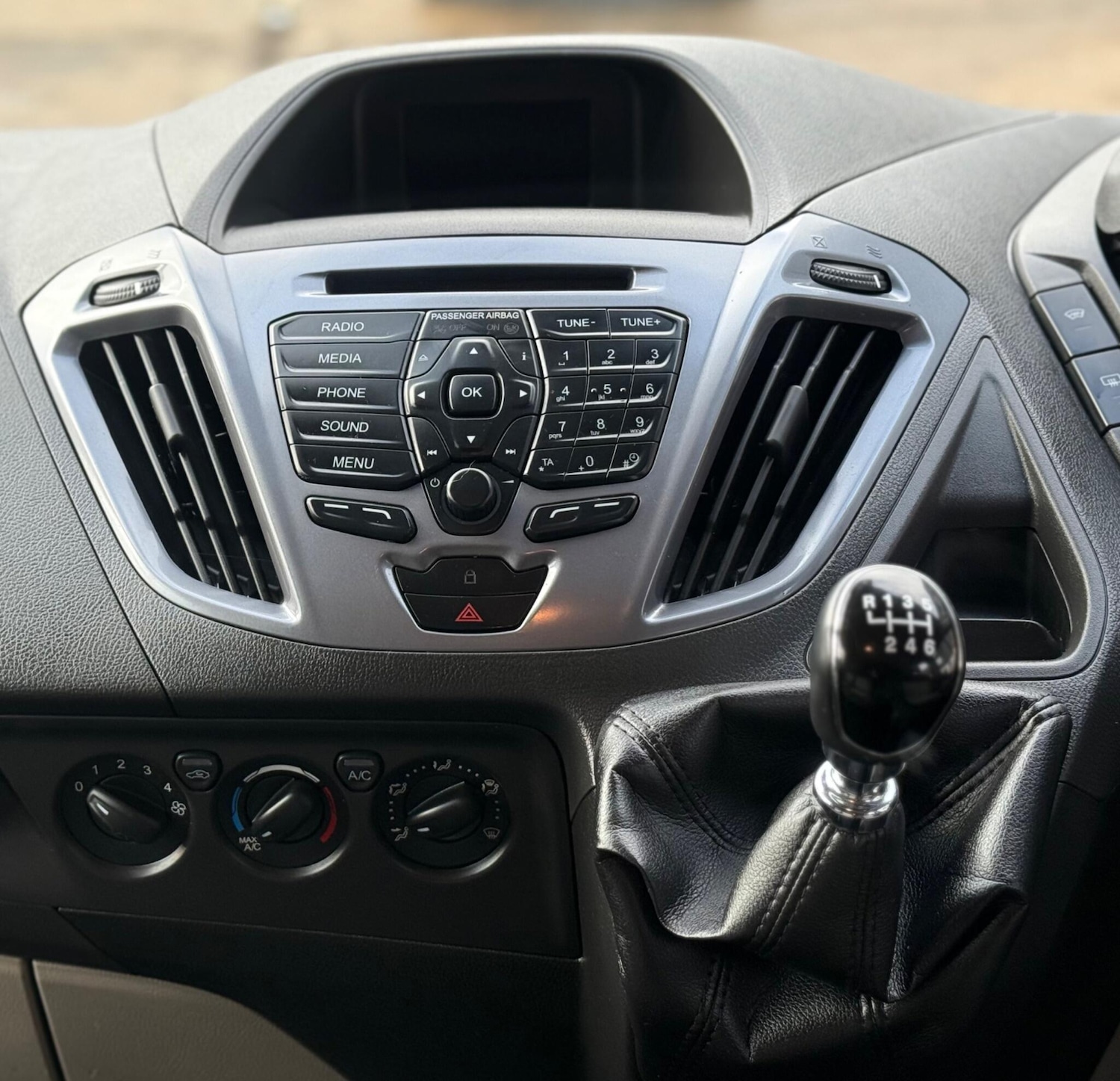 Used Ford Tourneo Custom 2017 for sale - 76697860: Photo 24