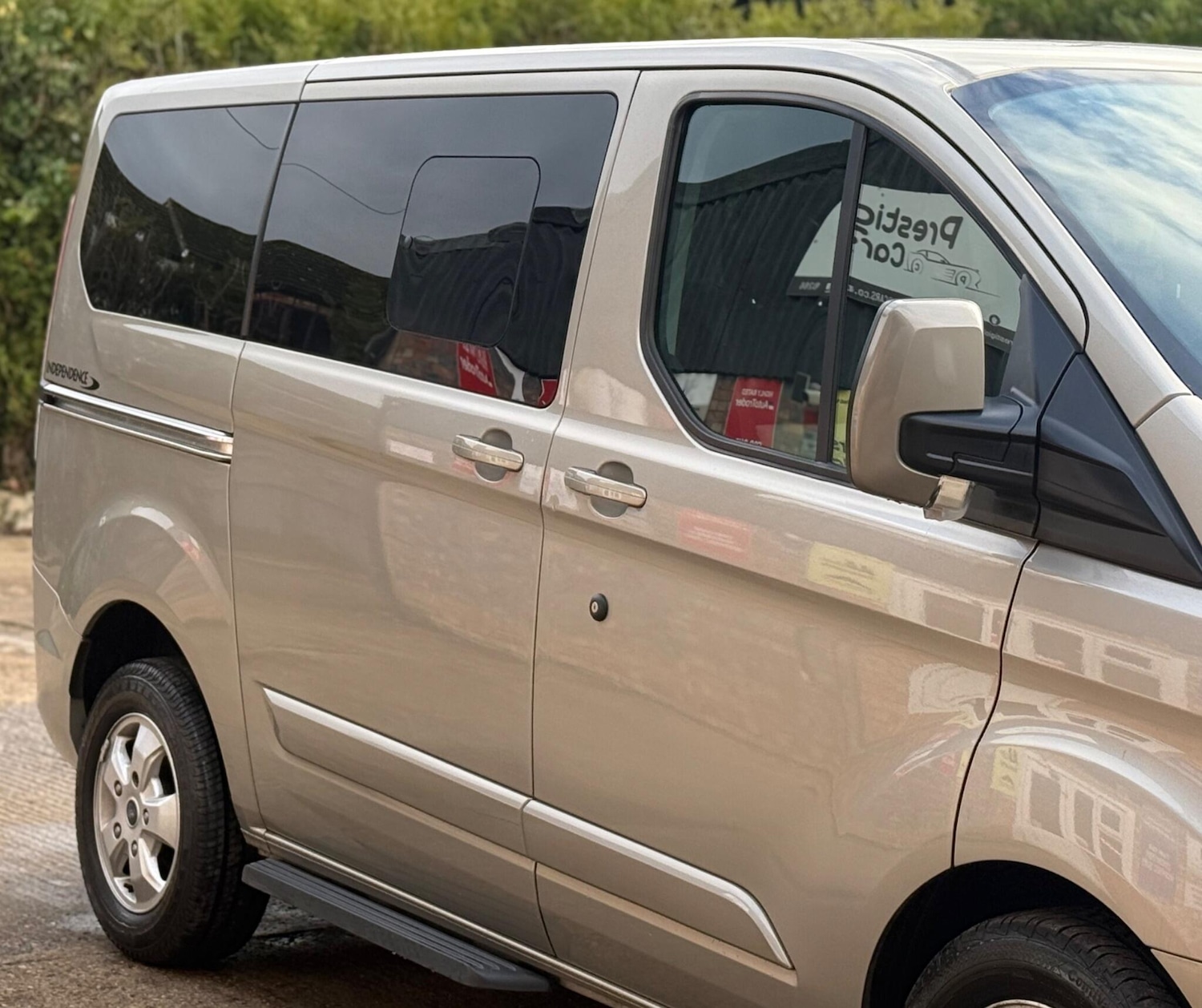 Used Ford Tourneo Custom 2017 for sale - 76697860: Photo 28