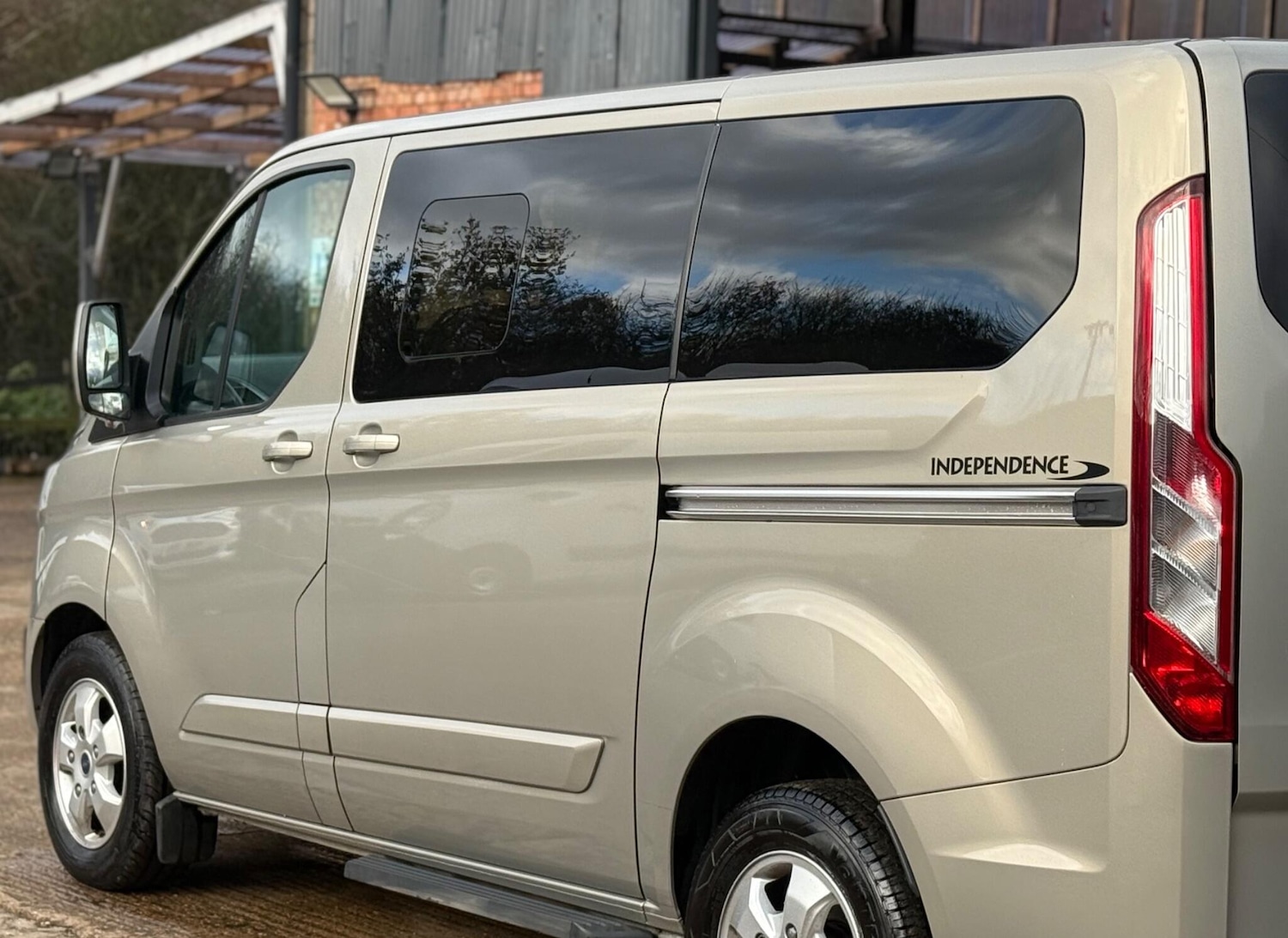 Used Ford Tourneo Custom 2017 for sale - 76697860: Photo 34