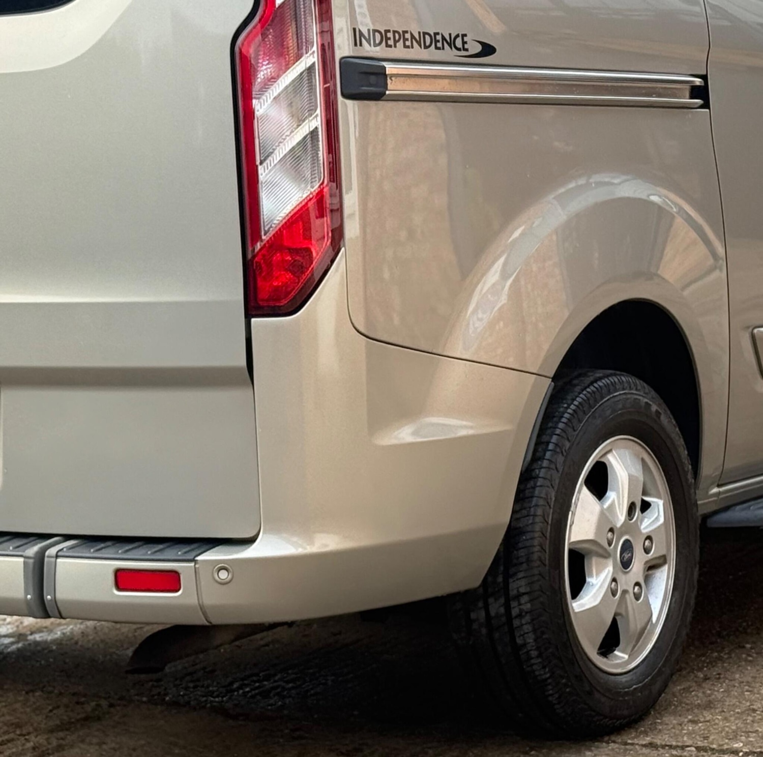 Used Ford Tourneo Custom 2017 for sale - 76697860: Photo 36