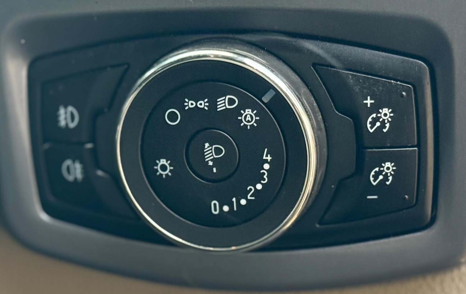 Used Ford Tourneo Custom 2017 for sale - 76697860: Photo 40