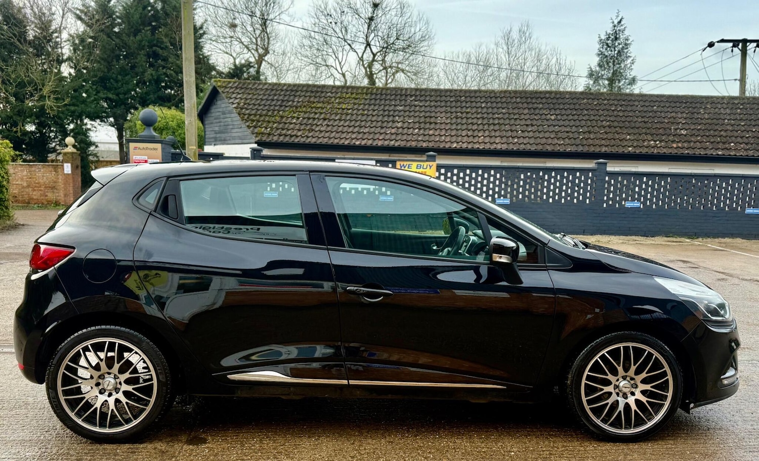 Used Renault Clio 2017 for sale - 77620330: Photo 12