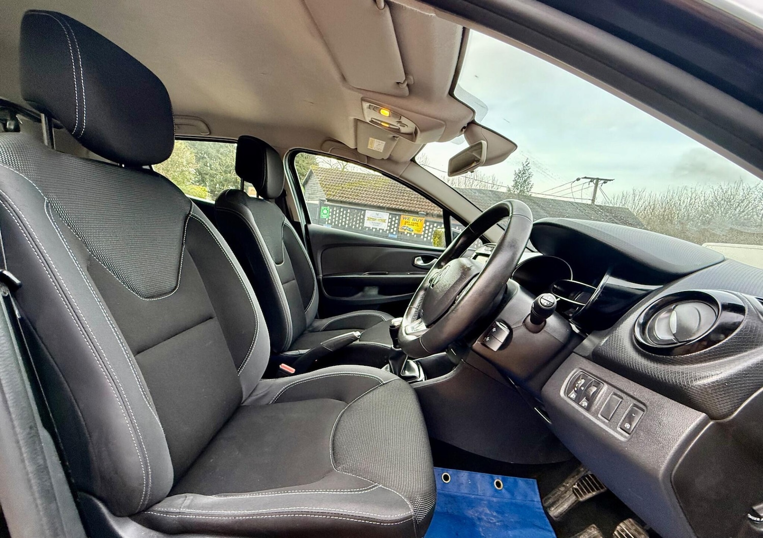 Used Renault Clio 2017 for sale - 77620330: Photo 14