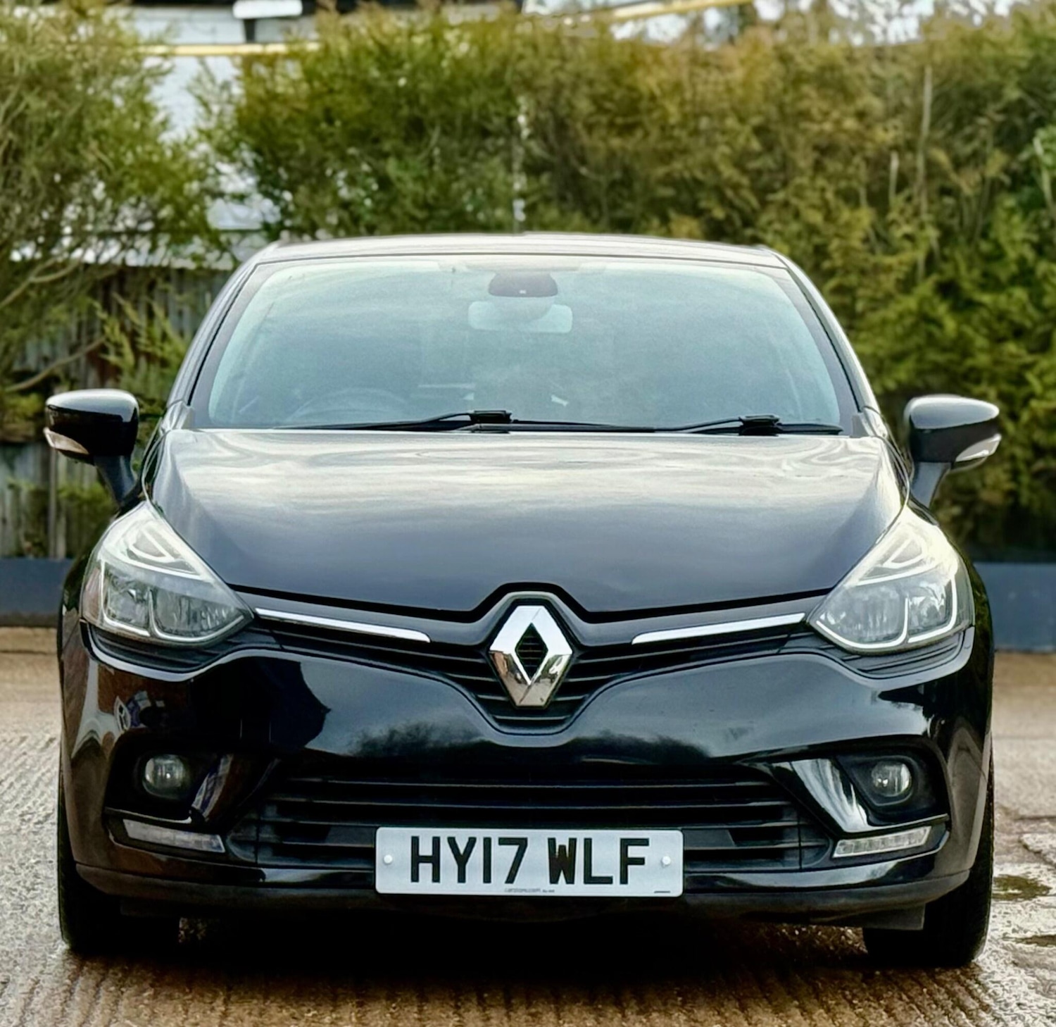 Used Renault Clio 2017 for sale - 77620330: Photo 3