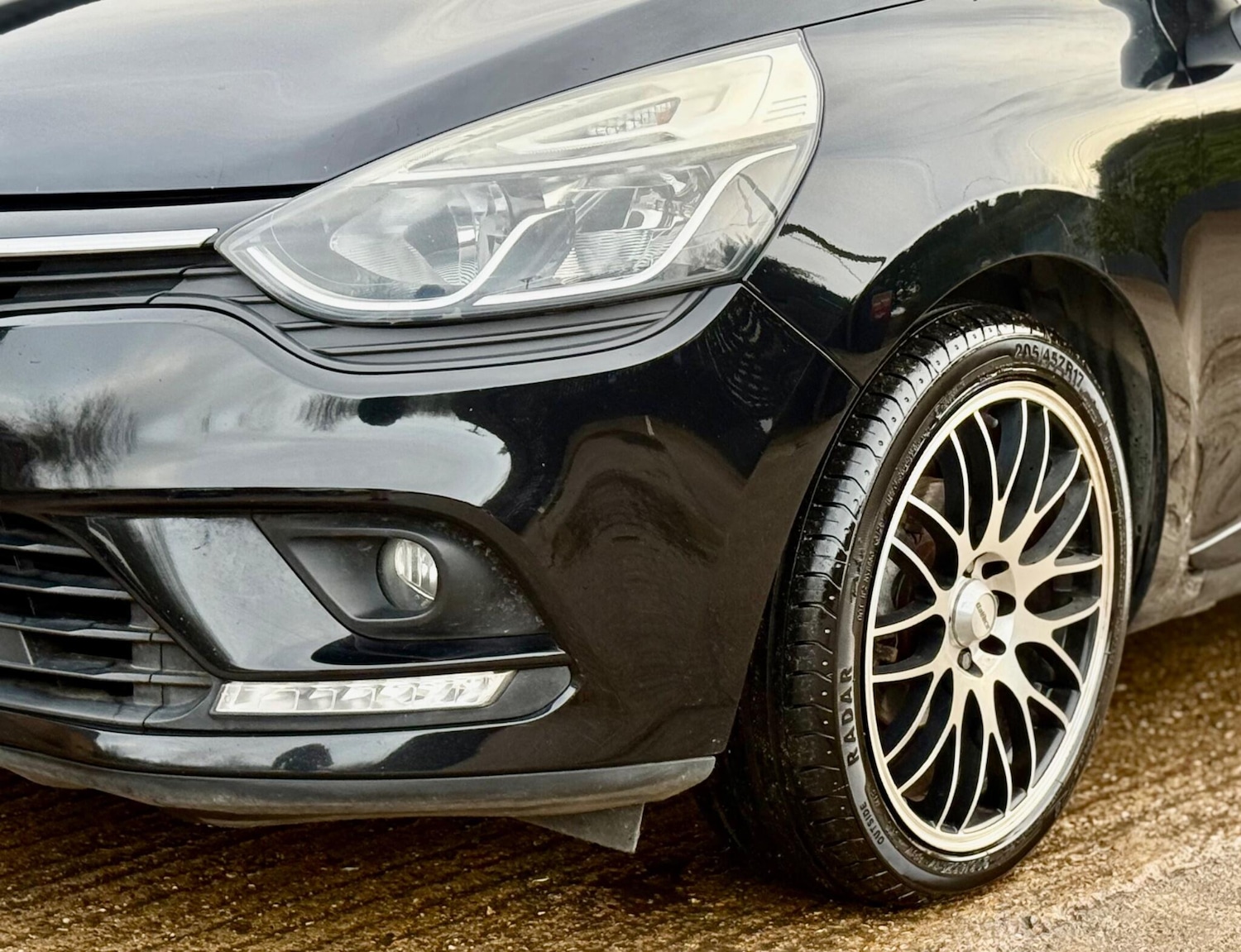 Used Renault Clio 2017 for sale - 77620330: Photo 31