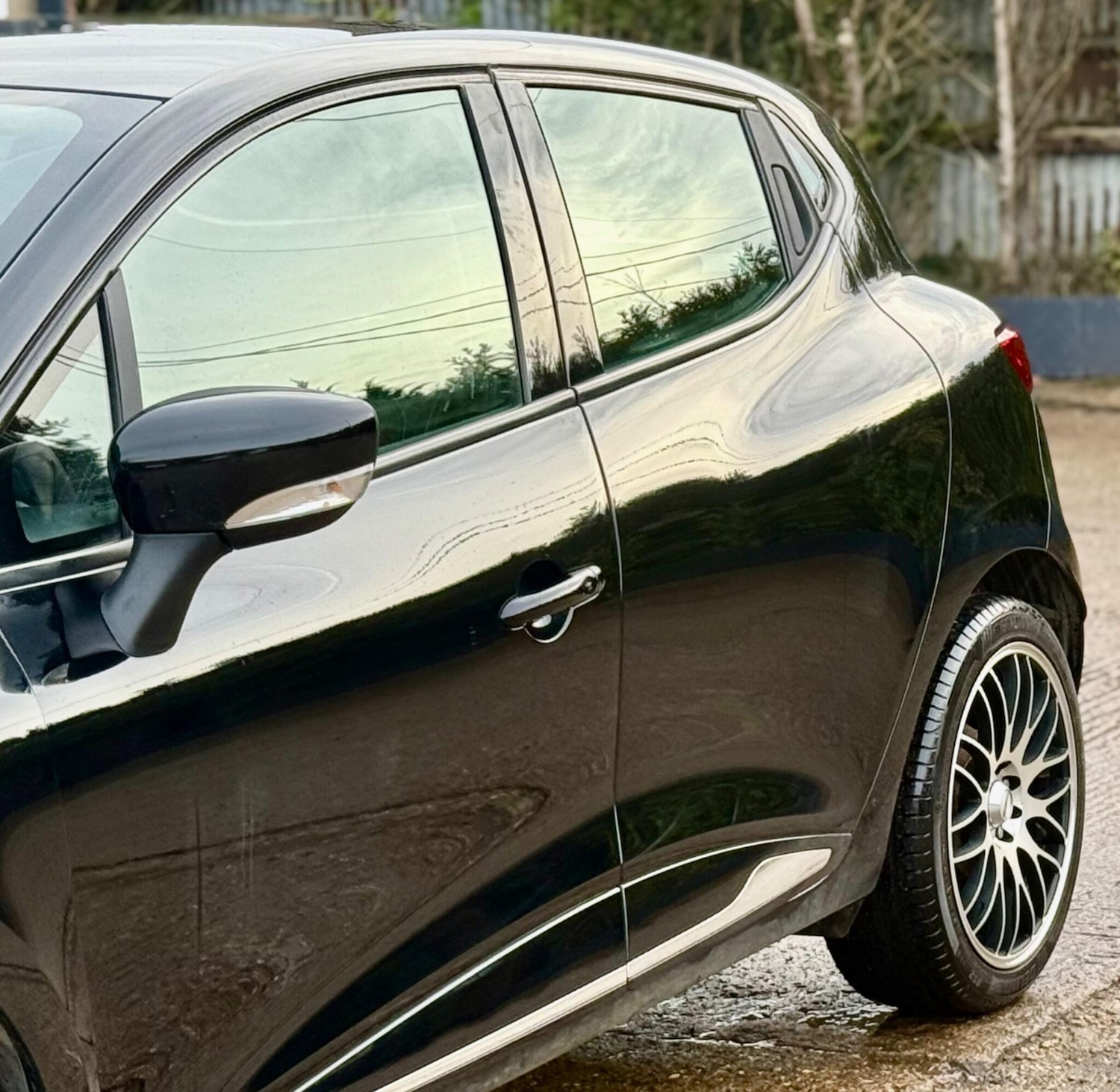 Used Renault Clio 2017 for sale - 77620330: Photo 32