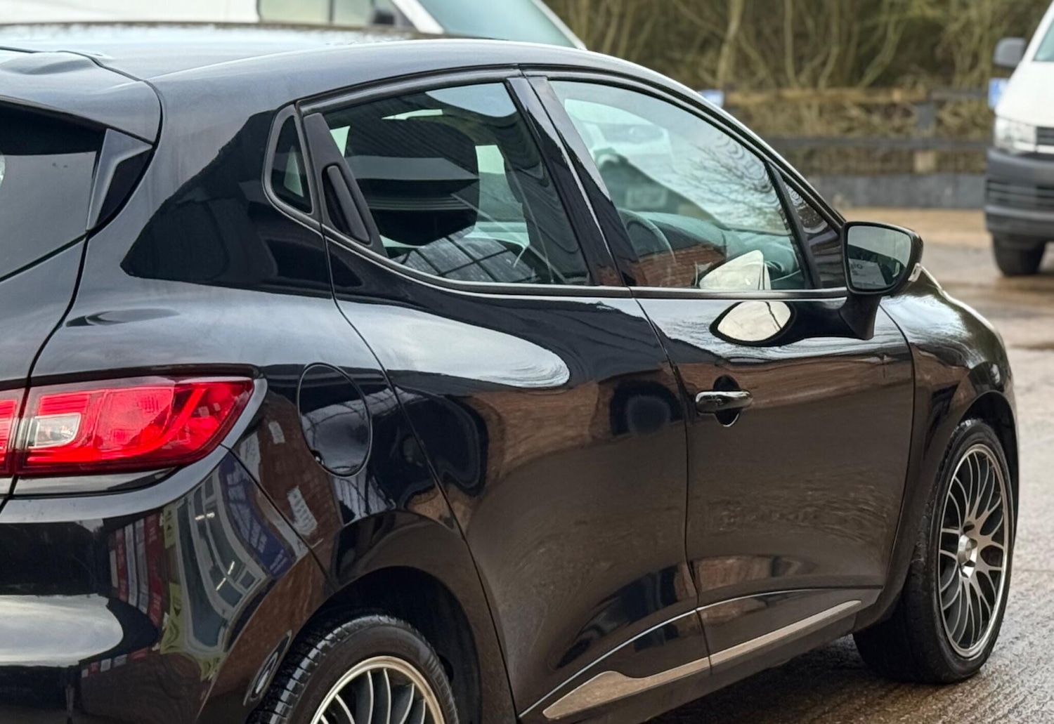 Used Renault Clio 2017 for sale - 77620330: Photo 38