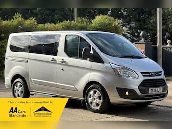 Used Ford Tourneo Custom 2018 for sale - 75849711: Photo