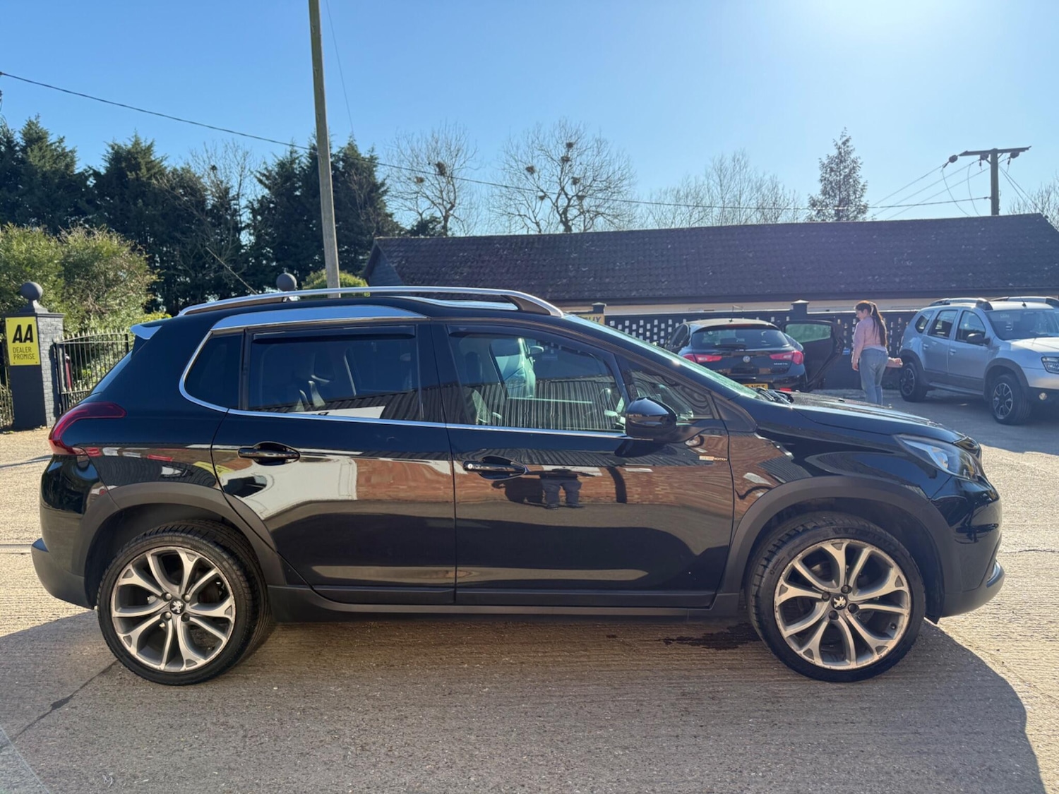 Used Peugeot 2008 2017 for sale - 77935467: Photo 12