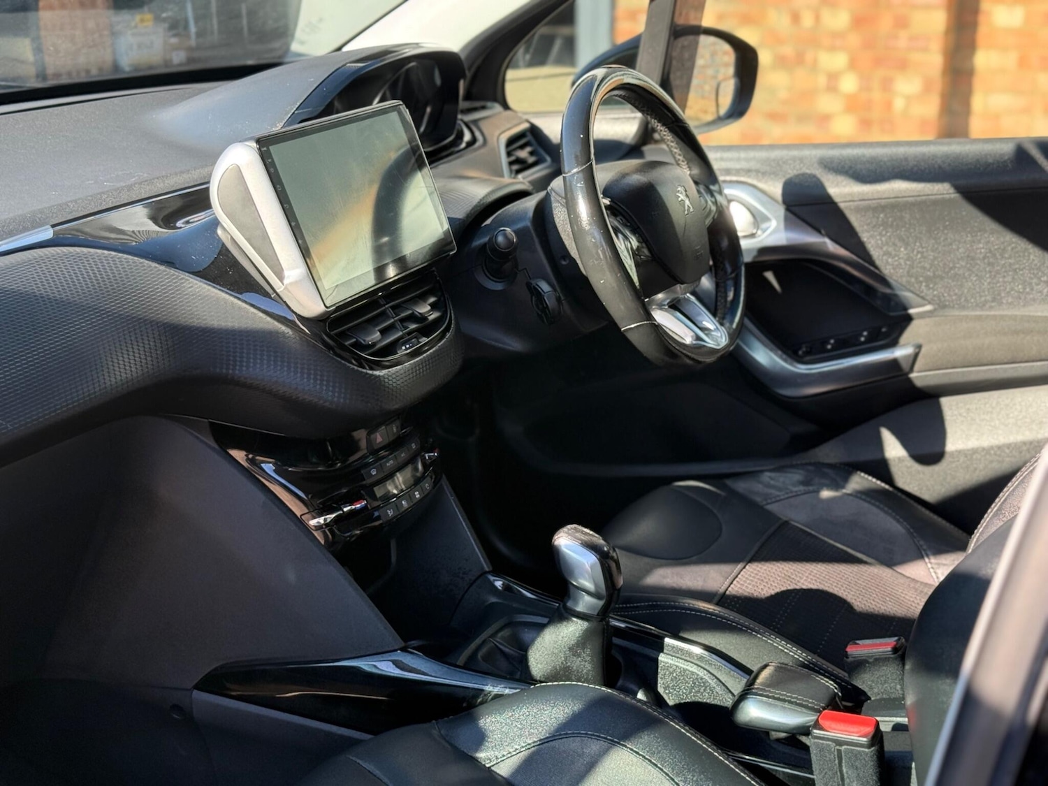 Used Peugeot 2008 2017 for sale - 77935467: Photo 14