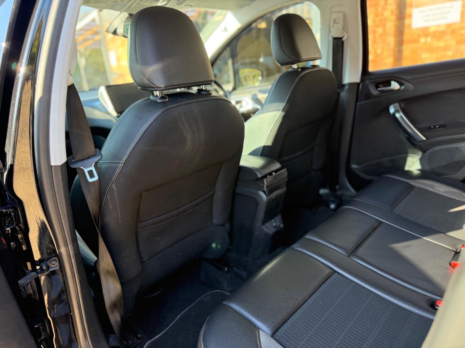 Used Peugeot 2008 2017 for sale - 77935467: Photo 45