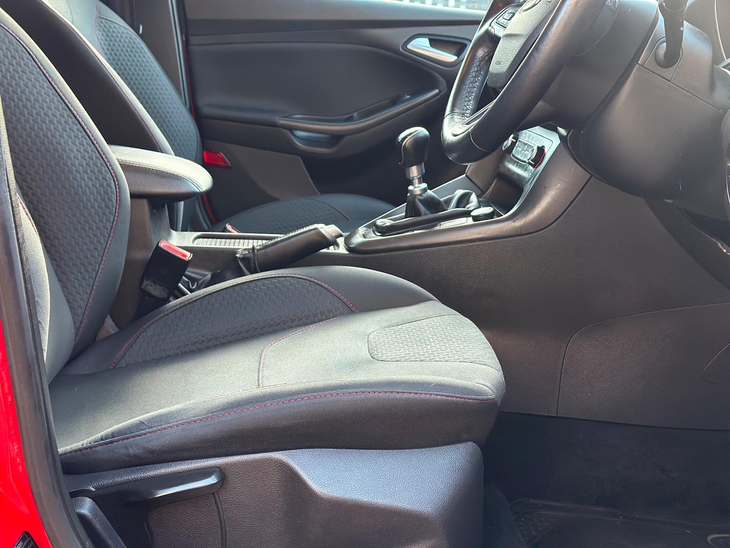 Used Ford Focus 2015 for sale - 76697830: Photo 31