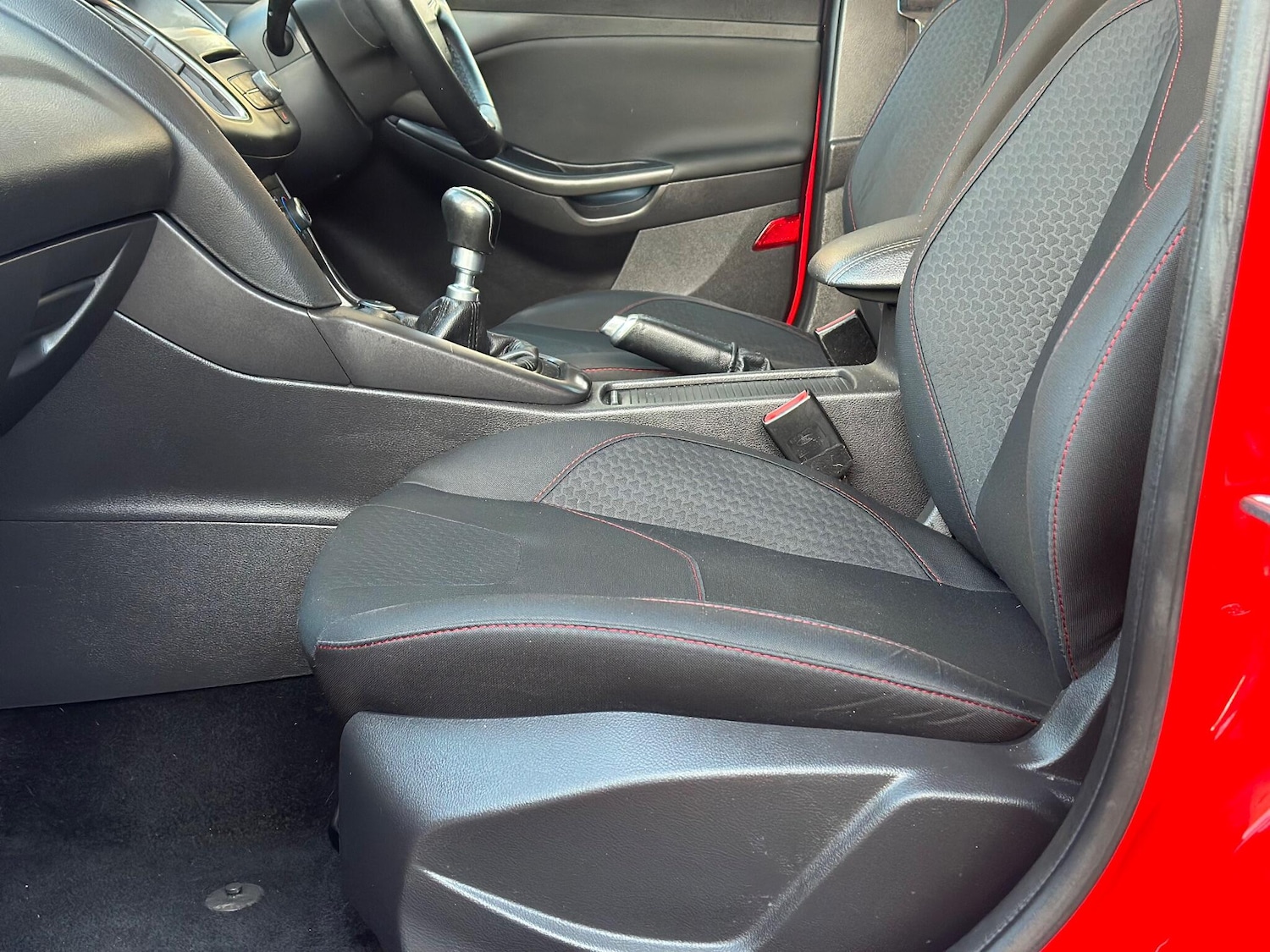 Used Ford Focus 2015 for sale - 76697830: Photo 34