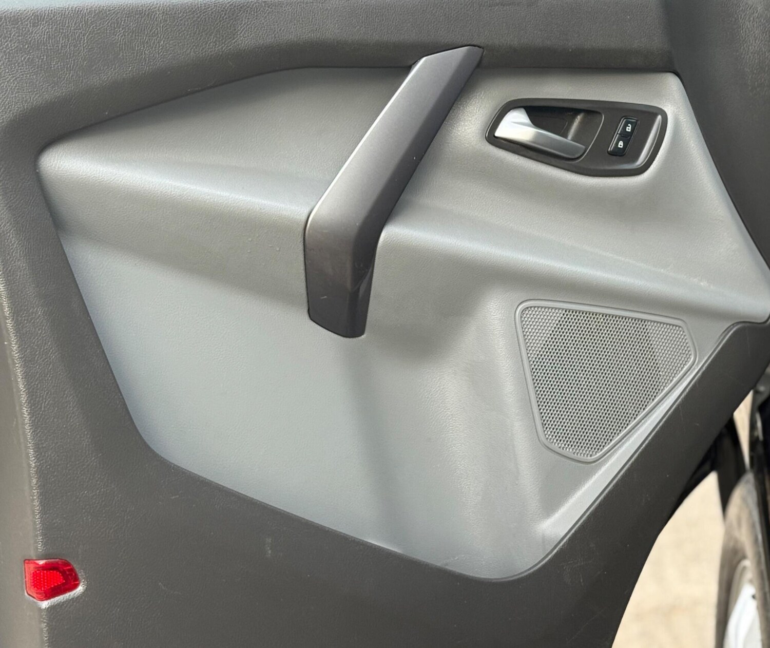 Used Ford Transit Custom 2017 for sale - 76006608: Photo 18