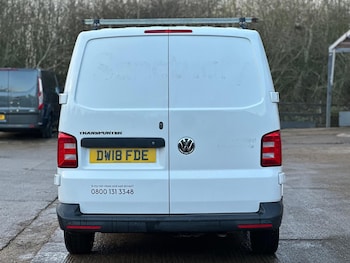 Used Volkswagen Transporter 2018 for sale - 77171390: Photo