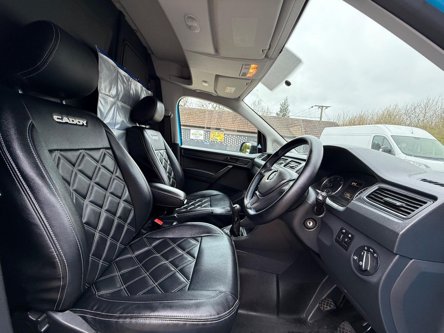 Used Volkswagen Caddy Maxi 2017 for sale - 77997677: Photo 11