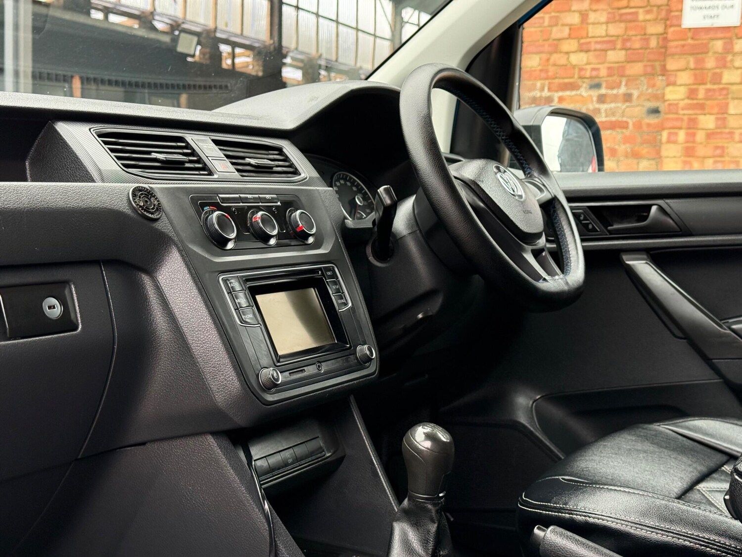 Used Volkswagen Caddy Maxi 2017 for sale - 77997677: Photo 12