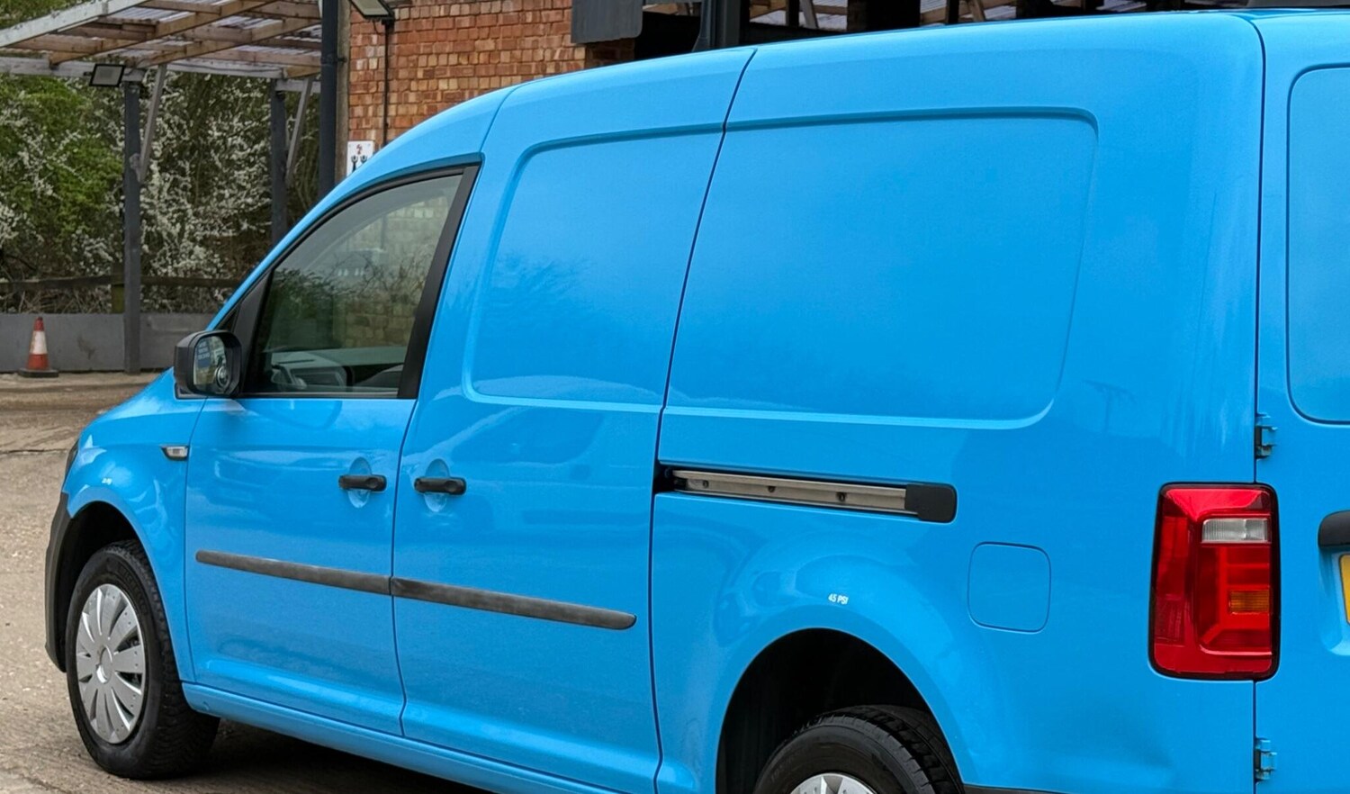 Used Volkswagen Caddy Maxi 2017 for sale - 77997677: Photo 23