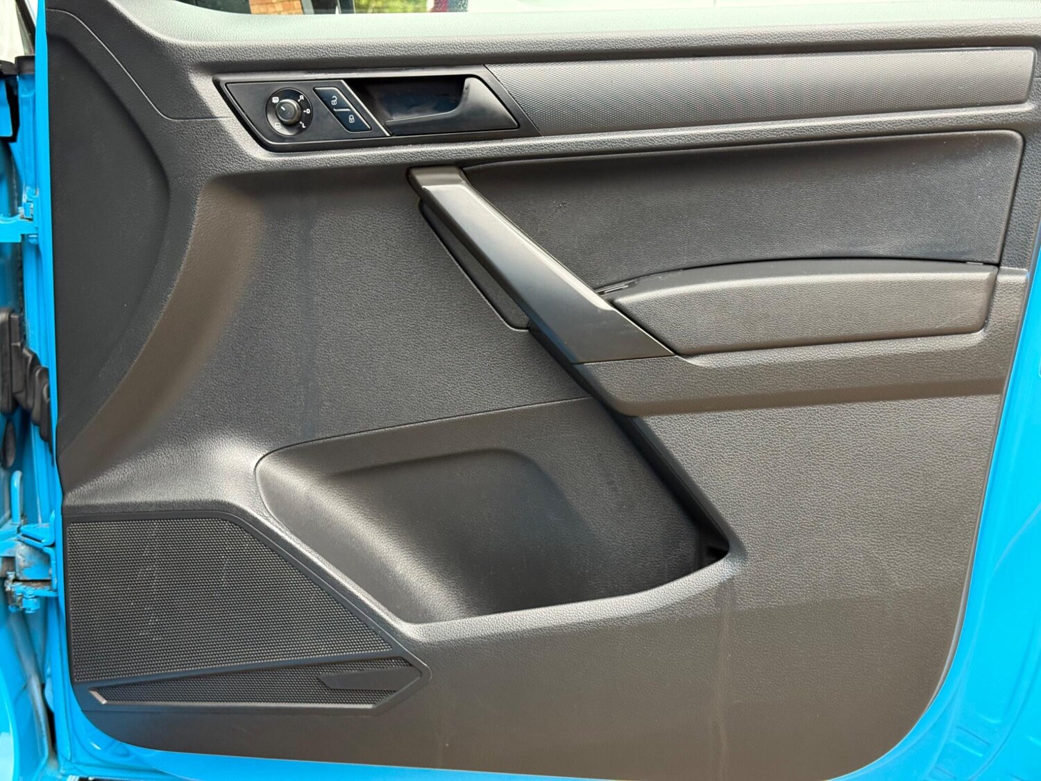 Used Volkswagen Caddy Maxi 2017 for sale - 77997677: Photo 25