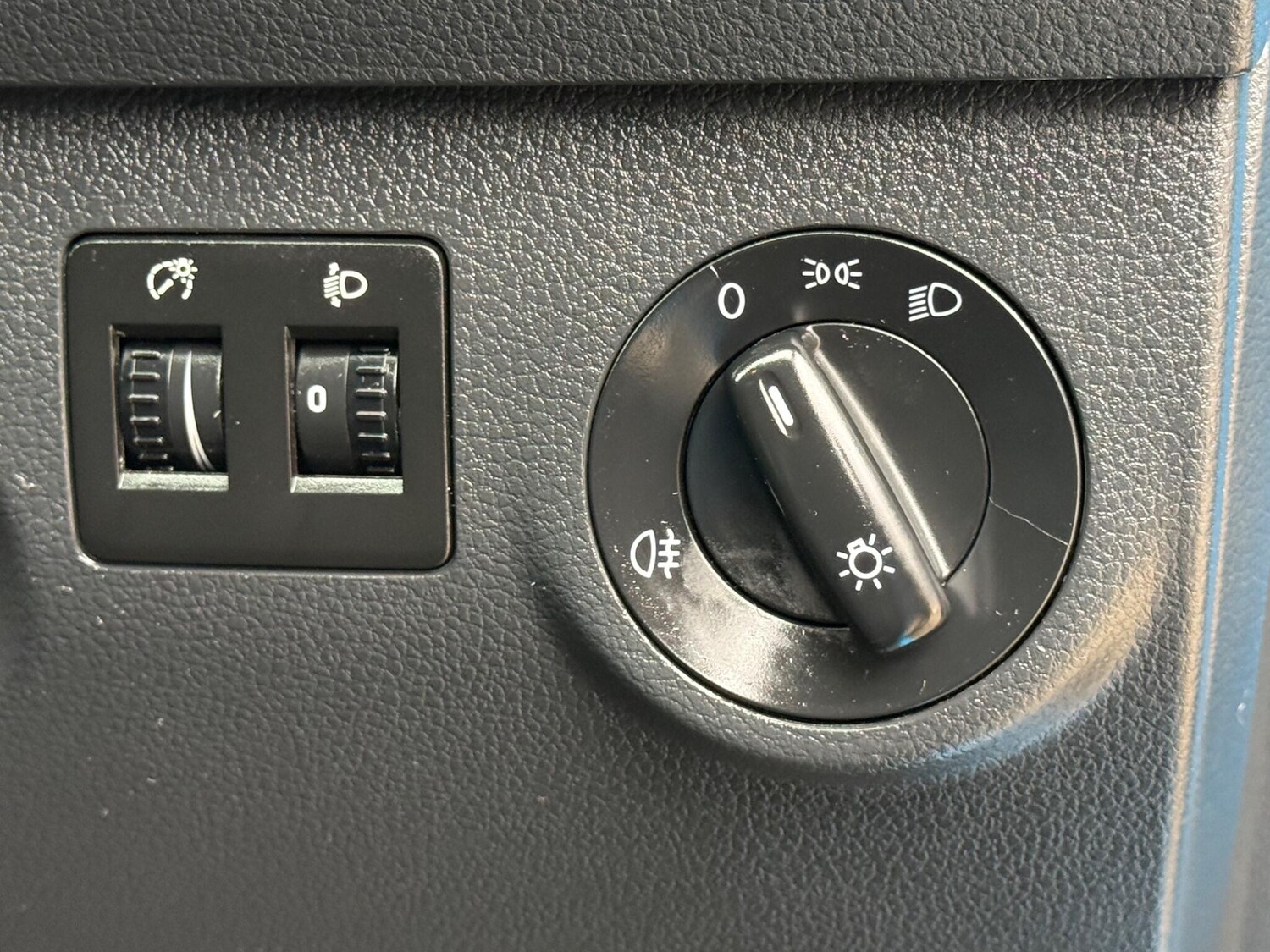 Used Volkswagen Caddy Maxi 2017 for sale - 77997677: Photo 28