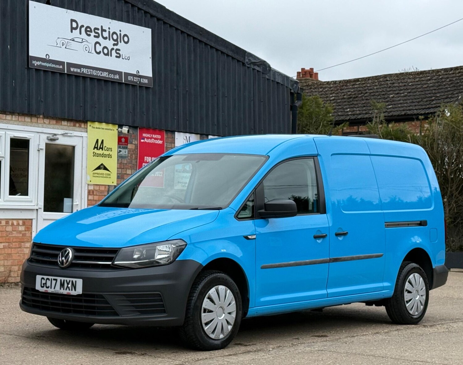 Used Volkswagen Caddy Maxi 2017 for sale - 77997677: Photo 3