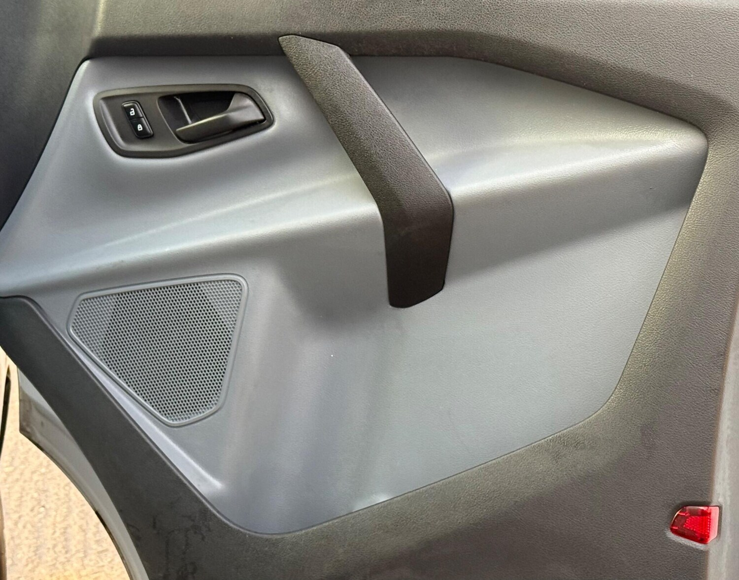 Used Ford Transit Custom 2017 for sale - 77128688: Photo 11