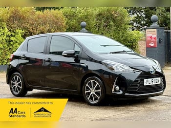 Used Toyota Yaris 2019 for sale - 79673723: Photo