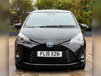 Used Toyota Yaris 2019 for sale - 79673723: Photo